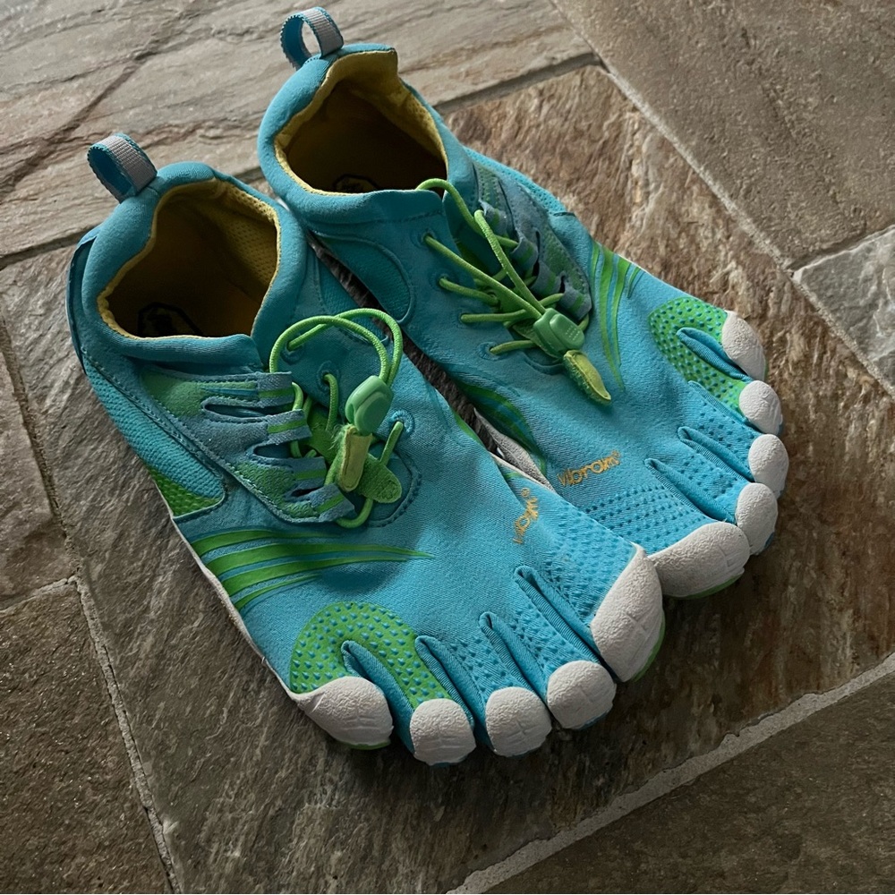 Vibram FiveFingers Blue and Green Toe Shoes